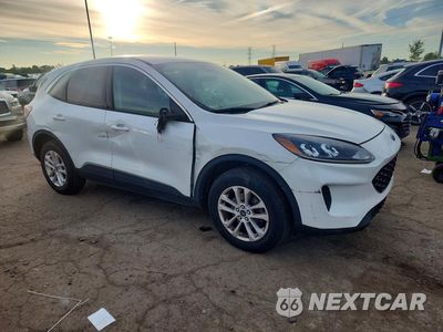 Czwarte zdjęcie samochodu z boku: 2020 FORD ESCAPE SE VIN:1FMCU9G66LUC68589 - miniatura