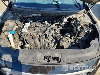 Zdjęcie 11 z 12 samochodu: 2017 HYUNDAI SONATA SPORT VIN:5NPE34AF4HH470019 - miniatura