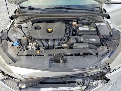 Zdjęcie 11 z 12 samochodu: 2019 HYUNDAI ELANTRA SEL VIN:KMHD84LFXKU837377 - miniatura