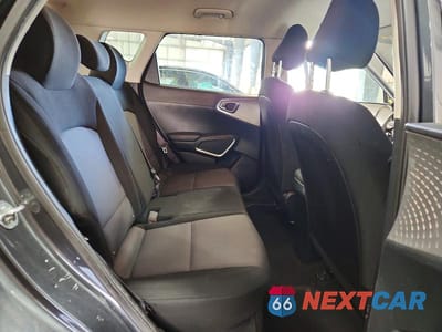 Zdjęcie 10 z 13 samochodu: 2023 KIA SOUL LX VIN:KNDJ23AU3P7883580 - miniatura