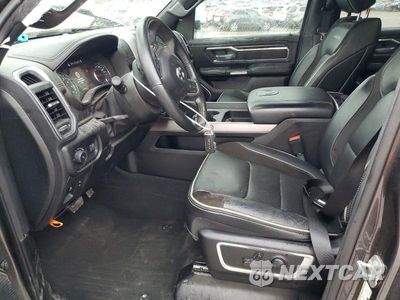 Zdjęcie 7 z 12 samochodu: 2023 RAM 1500 LARAMIE VIN:1C6SRFJT3PN666008 - miniatura