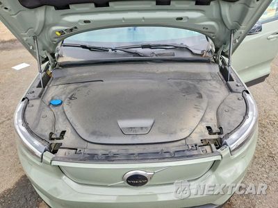 Zdjęcie 12 z 13 samochodu: 2021 VOLVO XC40 RECHARGE VIN:YV4ED3UR2M2559058 - miniatura