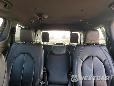 Zdjęcie 10 z 13 samochodu: 2020 CHRYSLER PACIFICA TOURING L VIN:2C4RC1BG3LR116611 - miniatura