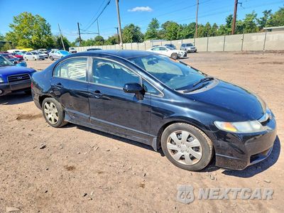 Czwarte zdjęcie samochodu z boku: 2010 HONDA CIVIC LX VIN:2HGFA1F58AH304823 - miniatura