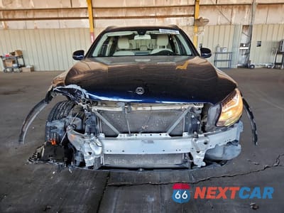 Piąte zdjęcie samochodu w środku: 2019 MERCEDES-BENZ GLC 300 VIN:WDC0G4JB5KV178425 - miniatura