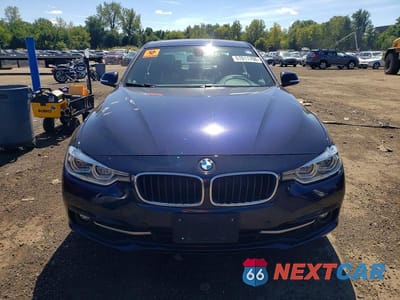 Piąte zdjęcie samochodu w środku: 2017 BMW 330 XI VIN:WBA8D9G32HNU64740 - miniatura