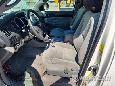 Zdjęcie 7 z 12 samochodu: 2011 TOYOTA TACOMA BASE VIN:5TFTX4CNXBX004655 - miniatura