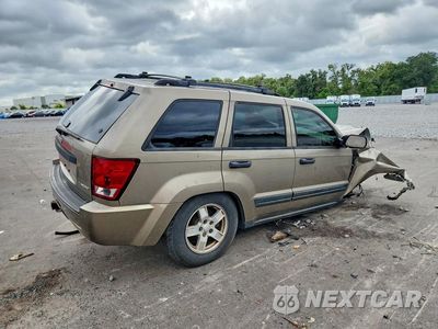 Trzecie zdjęcie samochodu z tyłu: 2005 JEEP GRAND CHEROKEE LAREDO VIN:1J8HS48N35C574773 - miniatura