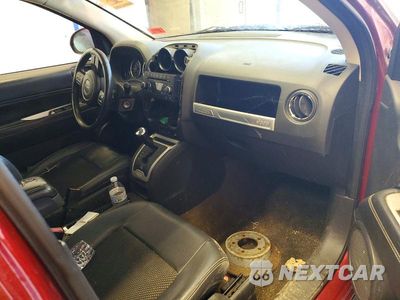 Zdjęcie 8 z 13 samochodu: 2014 JEEP COMPASS LATITUDE VIN:1C4NJDEB2ED739407 - miniatura