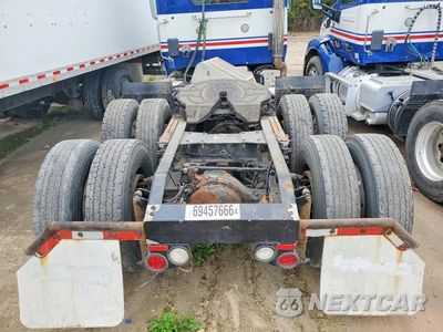 Zdjęcie 13 z 13 samochodu: 2017 PETERBILT 579 SEMI TRUCK VIN:1XPBDP9X5HD432138 - miniatura