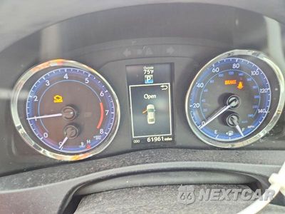 Zdjęcie 9 z 12 samochodu: 2019 TOYOTA COROLLA SE VIN:2T1BURHEXKC182073 - miniatura