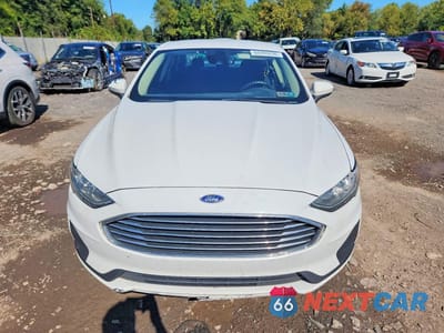 Piąte zdjęcie samochodu w środku: 2019 FORD FUSION SE VIN:3FA6P0LU0KR188726 - miniatura