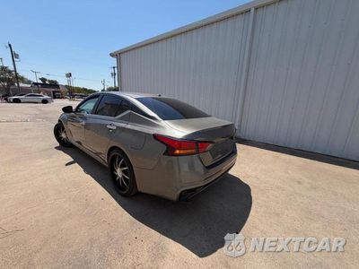 Trzecie zdjęcie samochodu z tyłu: 2020 NISSAN ALTIMA S VIN:1N4BL4BV4LC222095 - miniatura