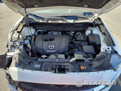 Zdjęcie 12 z 13 samochodu: 2017 MAZDA CX-5 SPORT VIN:JM3KFABLXH0118838 - miniatura