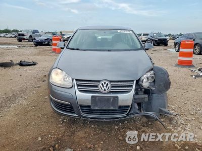 Piąte zdjęcie samochodu w środku: 2010 VOLKSWAGEN JETTA TDI VIN:3VWRL7AJ6AM155453 - miniatura