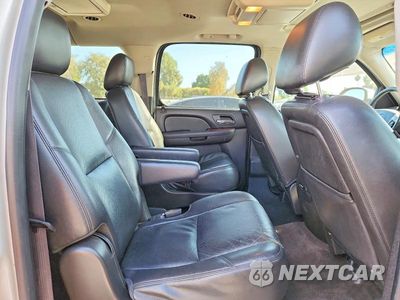 Zdjęcie 11 z 13 samochodu: 2014 CHEVROLET SUBURBAN C1500 LTZ VIN:1GNSCKE09ER213527 - miniatura