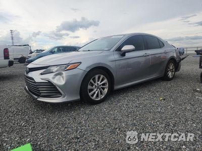 2022 TOYOTA CAMRY LE 4T1C11AK4NU638179 - główne zdjęcie licytacji z USA - miniatura