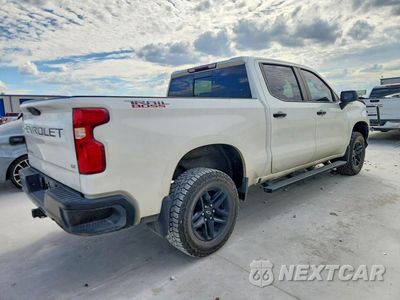 Trzecie zdjęcie samochodu z tyłu: 2021 CHEVROLET SILVERADO K1500 LT TRAIL BOSS VIN:1GCPYFED9MZ324099 - miniatura