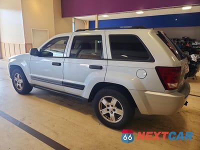 Drugie zdjęcie samochodu z przodu: 2006 JEEP GRAND CHEROKEE LAREDO VIN:1J4GR48646C197743 - miniatura