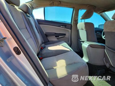 Zdjęcie 10 z 12 samochodu: 2010 HONDA ACCORD LX VIN:1HGCP2F32AA098483 - miniatura