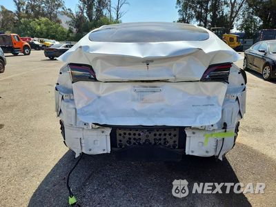 Zdjęcie 6 z 12 samochodu: 2023 TESLA MODEL Y VIN:7SAYGDEE9PA107604 - miniatura