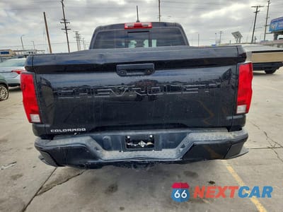 Zdjęcie 6 z 12 samochodu: 2023 CHEVROLET COLORADO TRAIL BOSS VIN:1GCPTEEK6P1133170 - miniatura