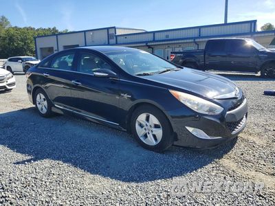 Czwarte zdjęcie samochodu z boku: 2012 HYUNDAI SONATA HYBRID VIN:KMHEC4A47CA025977 - miniatura