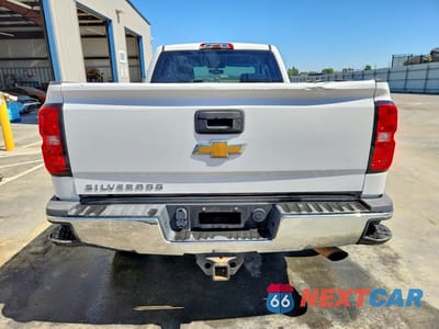 Zdjęcie 6 z 12 samochodu: 2015 CHEVROLET SILVERADO K2500 HEAVY DUTY VIN:1GC2KUEG5FZ522742 - miniatura