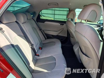 Zdjęcie 10 z 12 samochodu: 2017 HYUNDAI SONATA SE VIN:5NPE24AF1HH572848 - miniatura