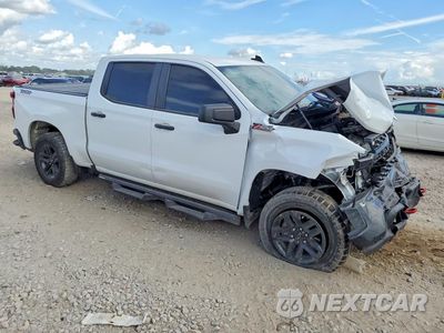 Czwarte zdjęcie samochodu z boku: 2021 CHEVROLET SILVERADO K1500 TRAIL BOSS CUSTOM VIN:1GCPYCEF6MZ390433 - miniatura