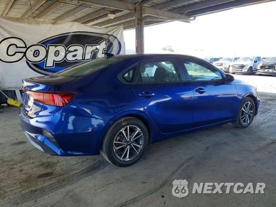Trzecie zdjęcie samochodu z tyłu: 2023 KIA FORTE LXS VIN:3KPF24AD8PE565515 - miniatura