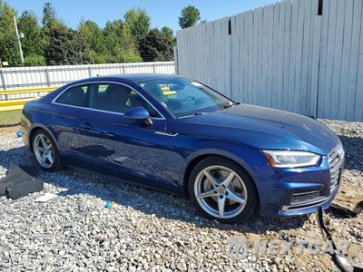Czwarte zdjęcie samochodu z boku: 2018 AUDI A5 PREMIUM PLUS S-LINE VIN:WAUTNAF59JA099059 - miniatura