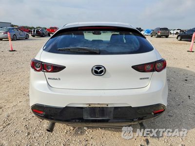 Zdjęcie 6 z 12 samochodu: 2021 MAZDA 3 SELECT VIN:JM1BPAKL1M1340484 - miniatura