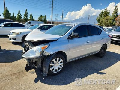 2015 NISSAN VERSA 1.6 SV 3N1CN7AP8FL841890 - główne zdjęcie licytacji z USA - miniatura