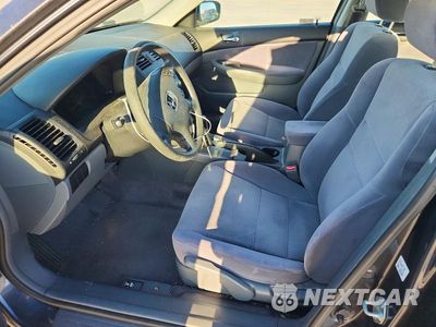 Zdjęcie 7 z 13 samochodu: 2003 HONDA ACCORD LX VIN:JHMCM56313C077073 - miniatura