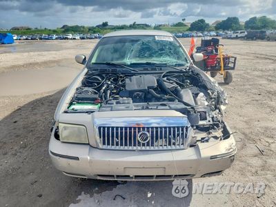 Piąte zdjęcie samochodu w środku: 2010 MERCURY GRAND MARQUIS LS VIN:2MEBM7FVXAX606917 - miniatura