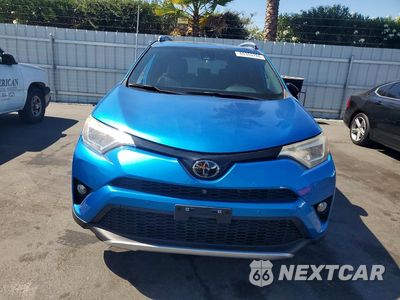 Piąte zdjęcie samochodu w środku: 2016 TOYOTA RAV4 SE VIN:JTMJFREV7GJ073348 - miniatura