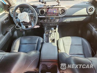 Zdjęcie 8 z 12 samochodu: 2021 TOYOTA TACOMA TRD SPORT VIN:3TMCZ5AN5MM449722 - miniatura
