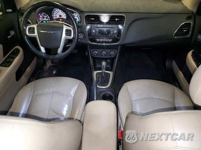Zdjęcie 8 z 12 samochodu: 2013 CHRYSLER 200 LIMITED VIN:1C3CCBCG3DN607791 - miniatura