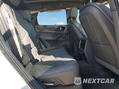 Zdjęcie 41 z 52 samochodu: 2019 PORSCHE CAYENNE VIN:WP1AA2AY5KDA06761 - miniatura
