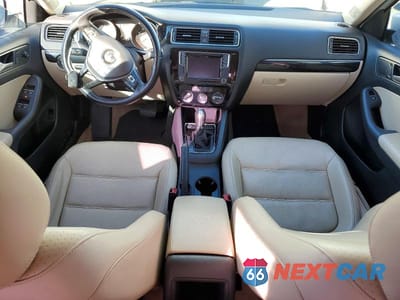 Zdjęcie 8 z 12 samochodu: 2016 VOLKSWAGEN JETTA SEL VIN:3VWL17AJ3GM203821 - miniatura