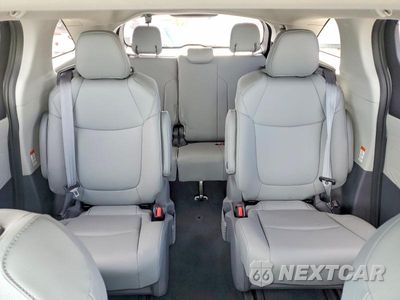 Zdjęcie 10 z 14 samochodu: 2021 TOYOTA SIENNA XLE VIN:5TDYSKFCXMS014615 - miniatura