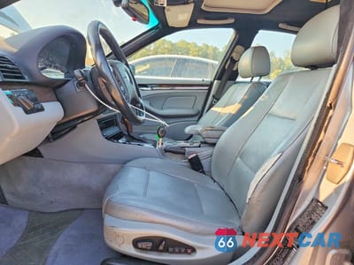 Zdjęcie 7 z 12 samochodu: 2004 BMW 325 I VIN:WBAET37494NJ45356 - miniatura
