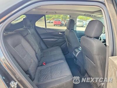 Zdjęcie 10 z 12 samochodu: 2018 CHEVROLET EQUINOX LT VIN:3GNAXUEU3JS598413 - miniatura