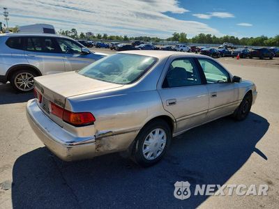 Trzecie zdjęcie samochodu z tyłu: 2000 TOYOTA CAMRY LE VIN:4T1BG22K4YU940042 - miniatura