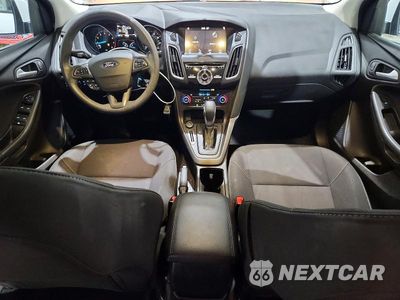 Zdjęcie 8 z 12 samochodu: 2017 FORD FOCUS SEL VIN:1FADP3H23HL213917 - miniatura