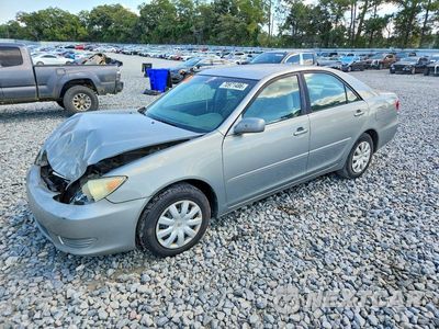 2005 TOYOTA CAMRY LE 4T1BE32K55U555161 - główne zdjęcie licytacji z USA - miniatura