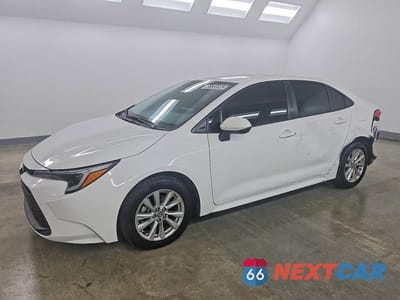 2024 TOYOTA COROLLA HYBRID LE JTDBCMFE3R3062479 - główne zdjęcie licytacji z USA - miniatura