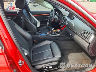 Zdjęcie 7 z 12 samochodu: 2018 BMW 330 I VIN:WBA8B9C59JEE81170 - miniatura