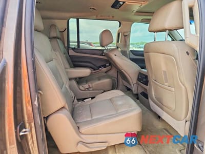 Zdjęcie 11 z 13 samochodu: 2016 CHEVROLET SUBURBAN C1500 LTZ VIN:1GNSCJKC1GR392576 - miniatura
